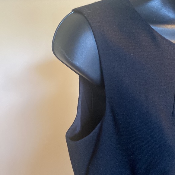 PRE-OWNED Banana Republic Women’s Black Sheath Dress Sleeveless Dress - Picture 6 of 12